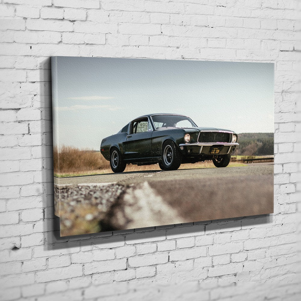 Bullitt Mustang – Roadside Profile auf Leinwand an weißer Ziegelwand