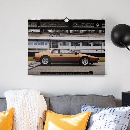 ChromeCars® Wandkalender "BLACK&GOLD - LOTUS Collection" 2025 (DIN A2)