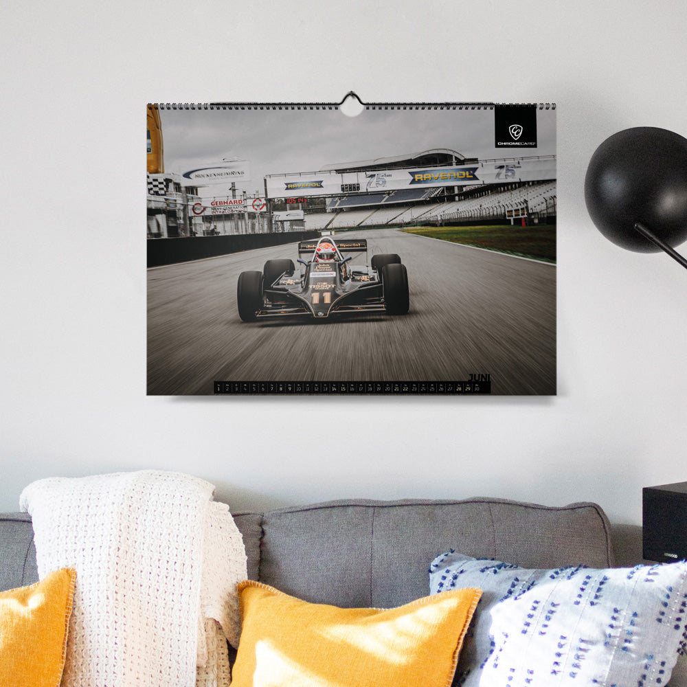 ChromeCars® Wandkalender "BLACK&GOLD - LOTUS Collection" 2025 (DIN A2)