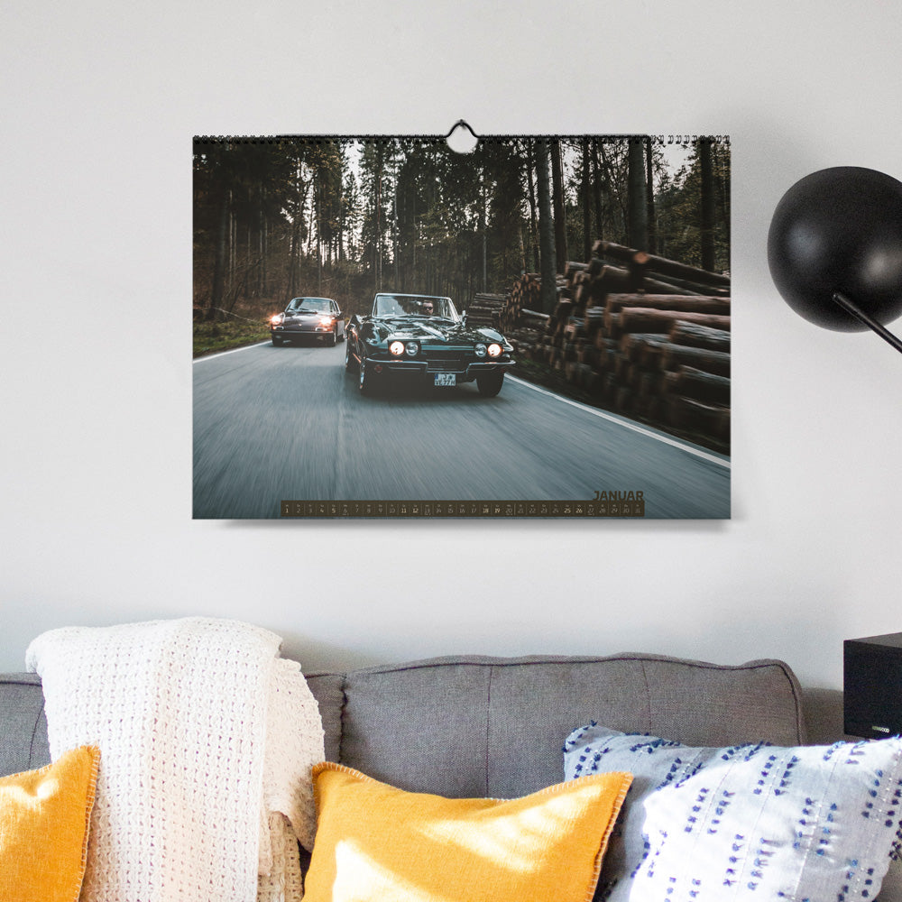 ChromeCars® Wandkalender "Retrospektiv" 2025 (DIN A2)