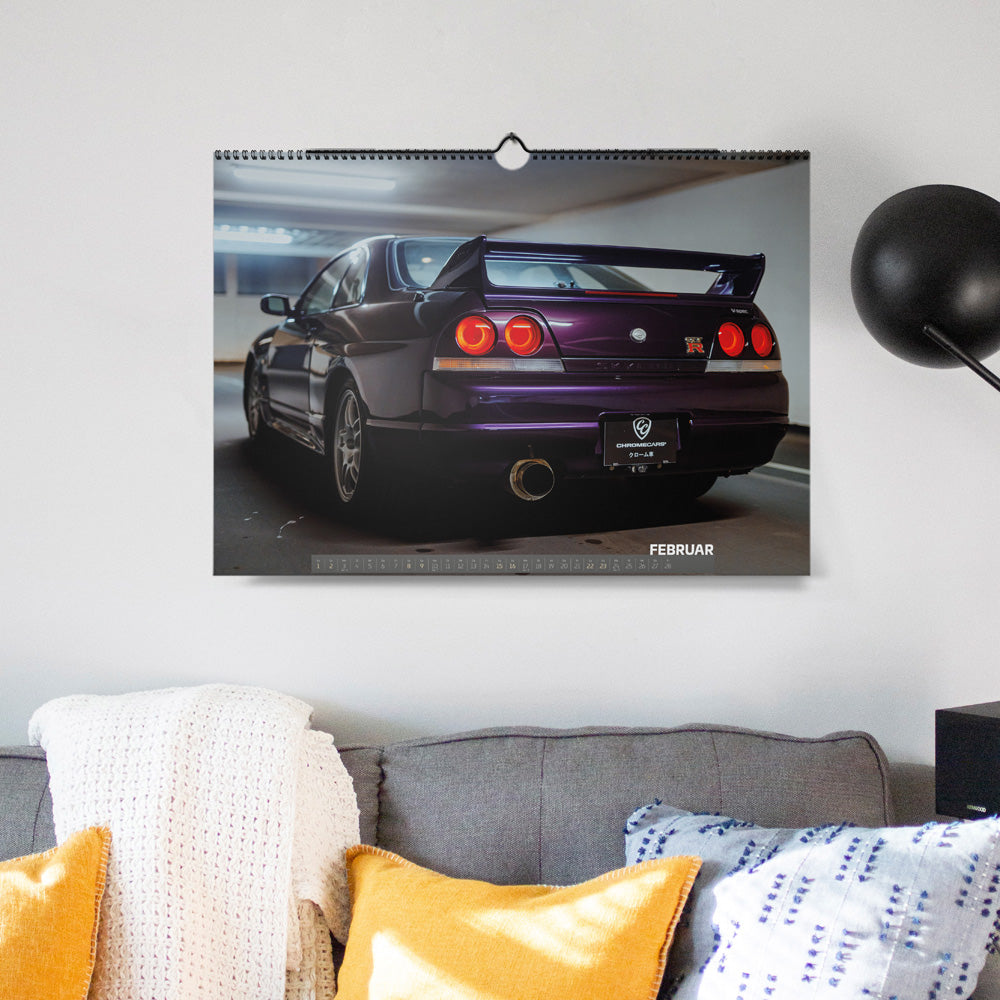 ChromeCars® Wandkalender - Nissan Skyline R33 GT-R V-spec MNPI - 2025 (DIN A2)