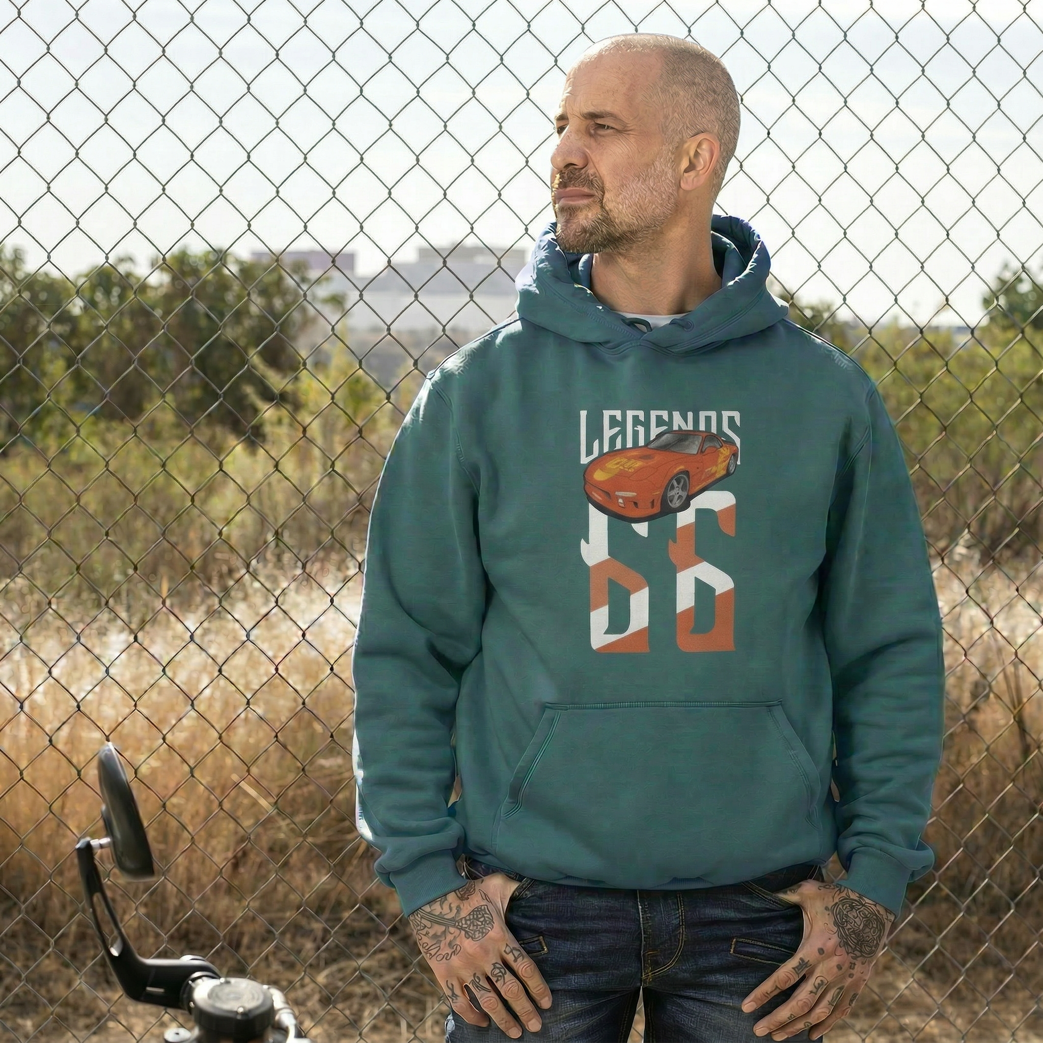 Orange Julius RX-7 – Legends 66 auf petrol Hoodie – Herrenmodell