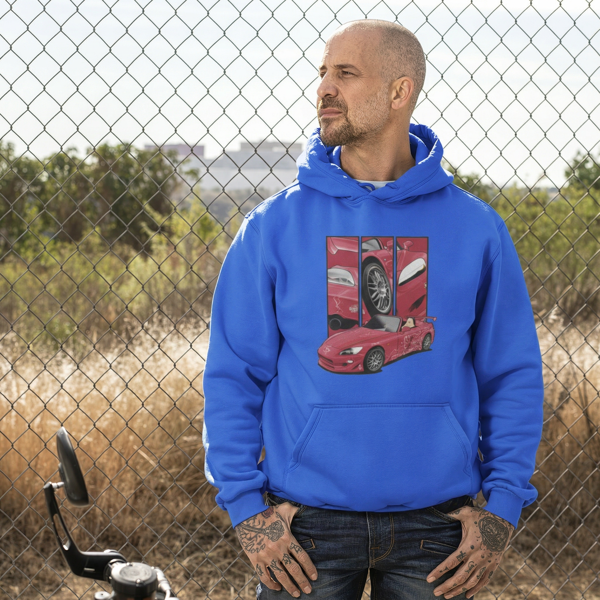 Suki’s Honda S2000 – Detail Triptych auf royalblau Hoodie – Herrenmodell