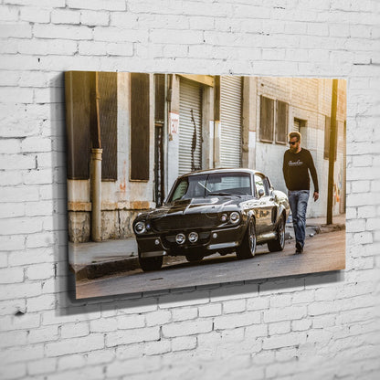 Eleanor – Driver Walk auf Leinwand an weißer Ziegelwand