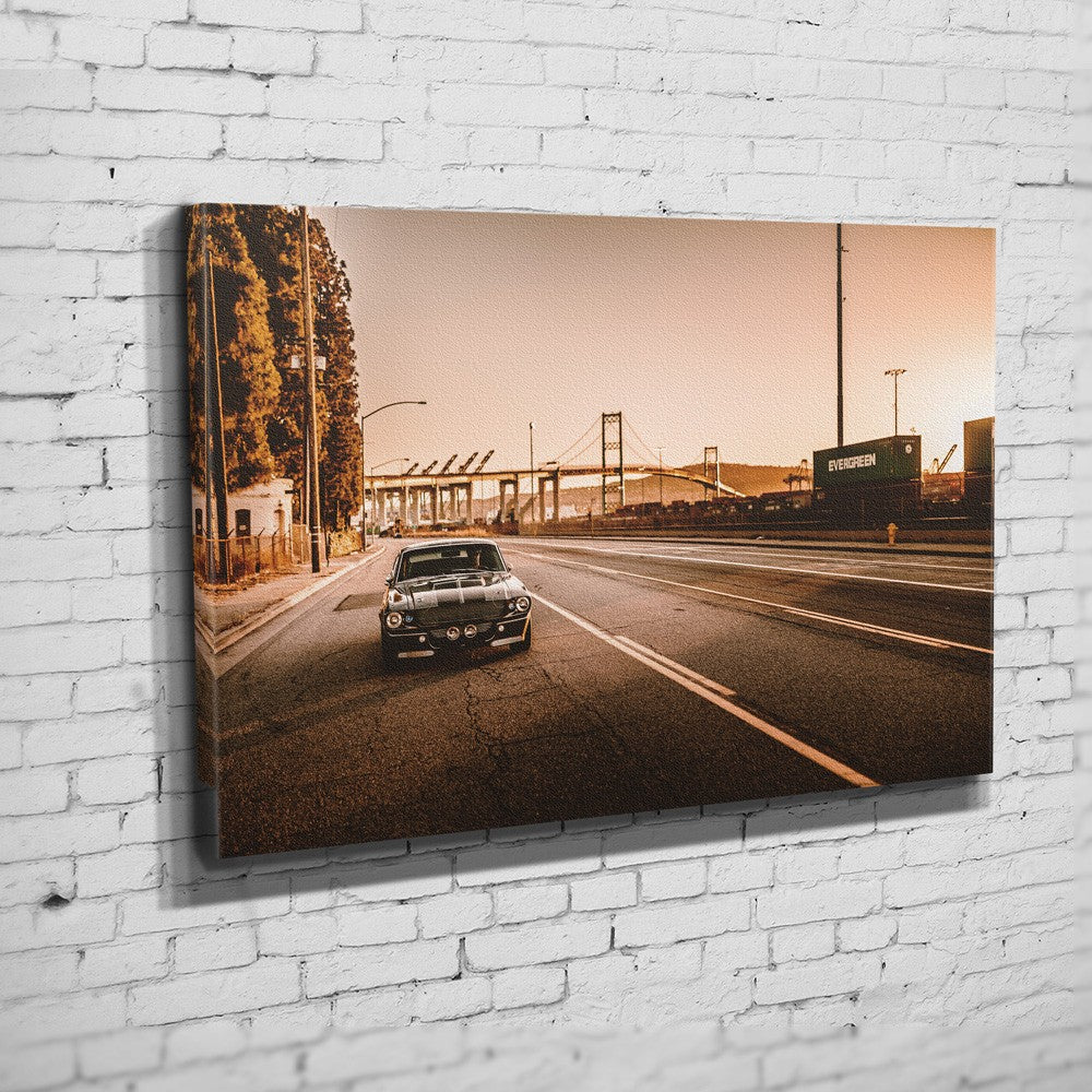 Eleanor – Long Beach Drive auf Leinwand an weißer Ziegelwand