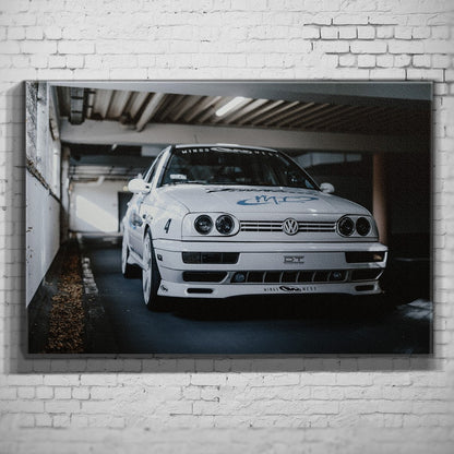 Jesse’s VW Jetta – Workshop Front auf Acrylglas an weißer Ziegelwand