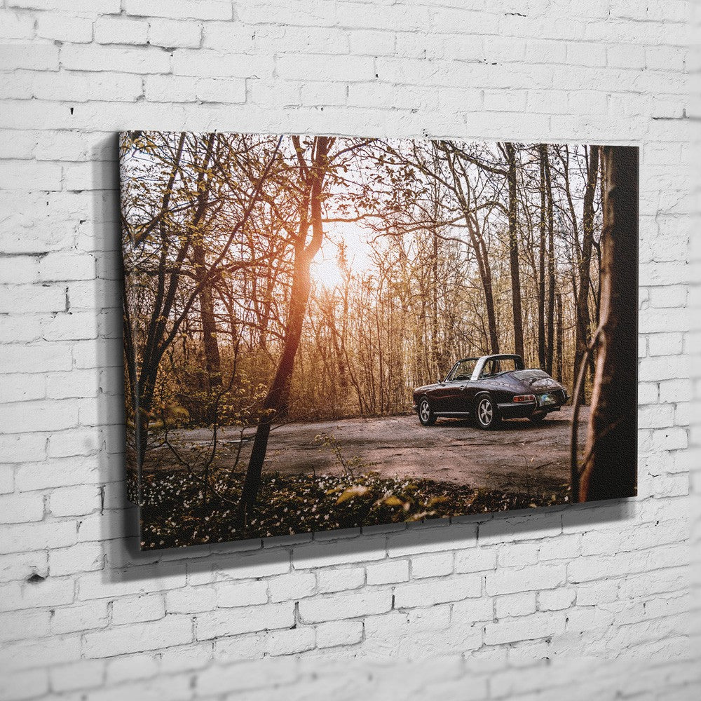 Porsche 911 – Forest Sunset auf Leinwand an weißer Ziegelwand